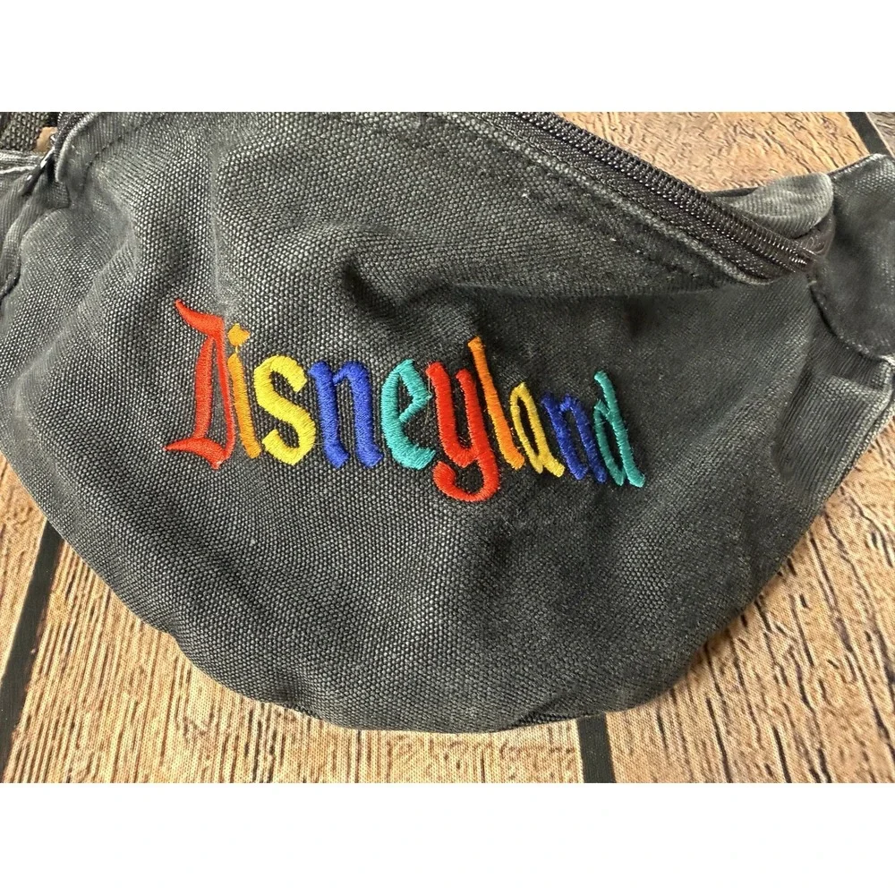 Disney Disneyland Fanny Pack Black Embroidered Logo Nifco Buckle